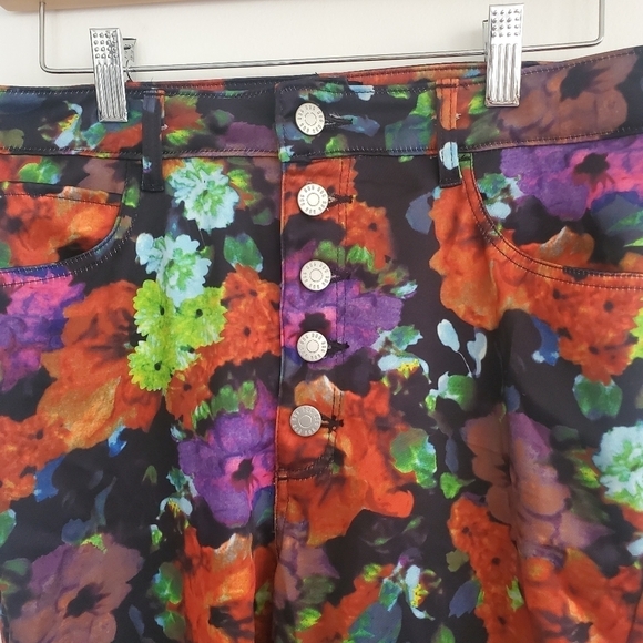 BDG | Urban Outfitters Floral High Rise Stairway Pant - Picture 4 of 10